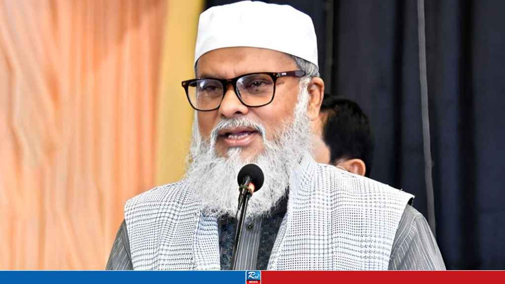 কারাগার পরিদর্শনকালে তোলা সেই ছবি নিয়ে যা বললেন ধর্ম উপদেষ্টা
