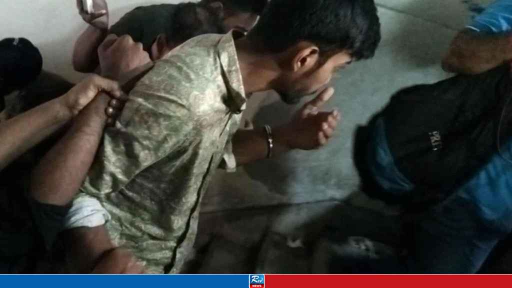 চাঁদাবাজির মামলায় বৈষম্যবিরোধী ছাত্র আন্দোলনের ৪ জন ৭ দিনের রিমান্ডে