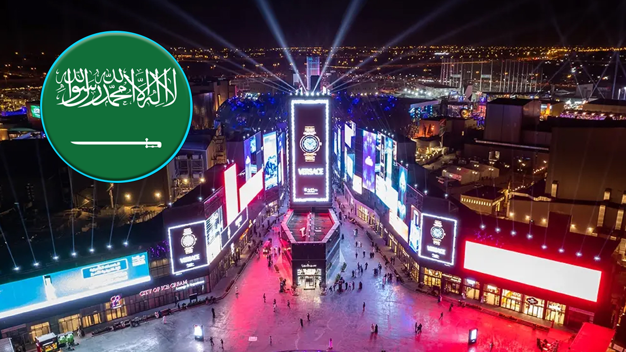saudi-arab-riyadh-comedy-show-20250727140204