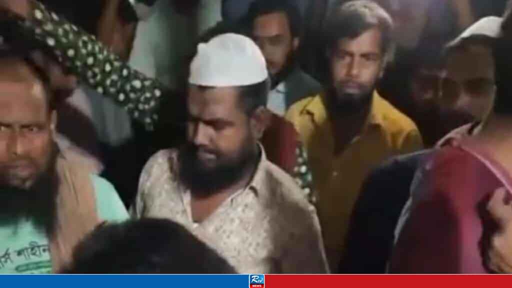সাঁথিয়ায় ডাকাতিকালে খেলনা পিস্তলসহ আটক দুই যুবক 