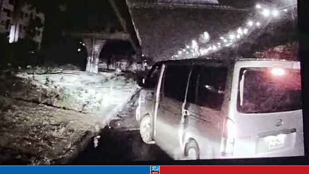 বিমানবন্দর থেকে বের হতেই ডিবি পরিচয়ে প্রবাসীর ১৫ লাখ টাকার মালামাল লুট