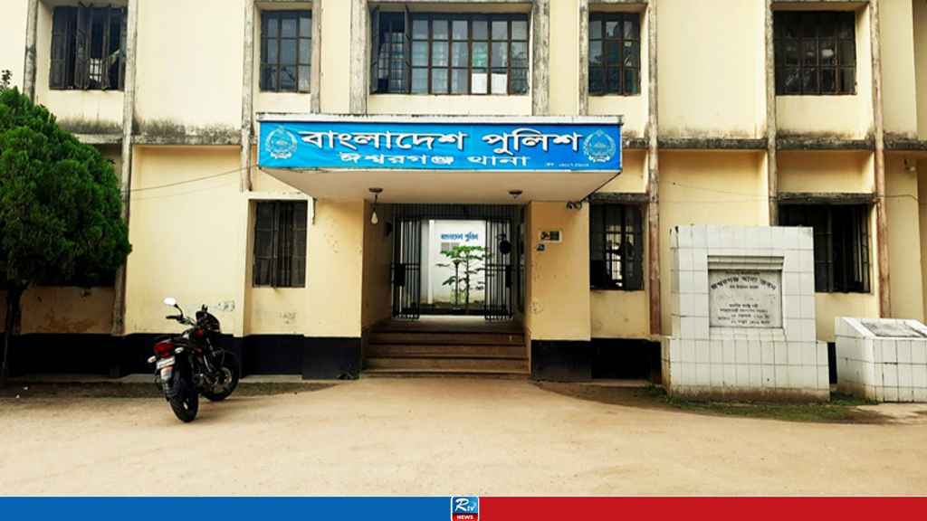নিজের সন্তানকে দা দিয়ে কুপিয়ে হত্যা, বাবা আটক