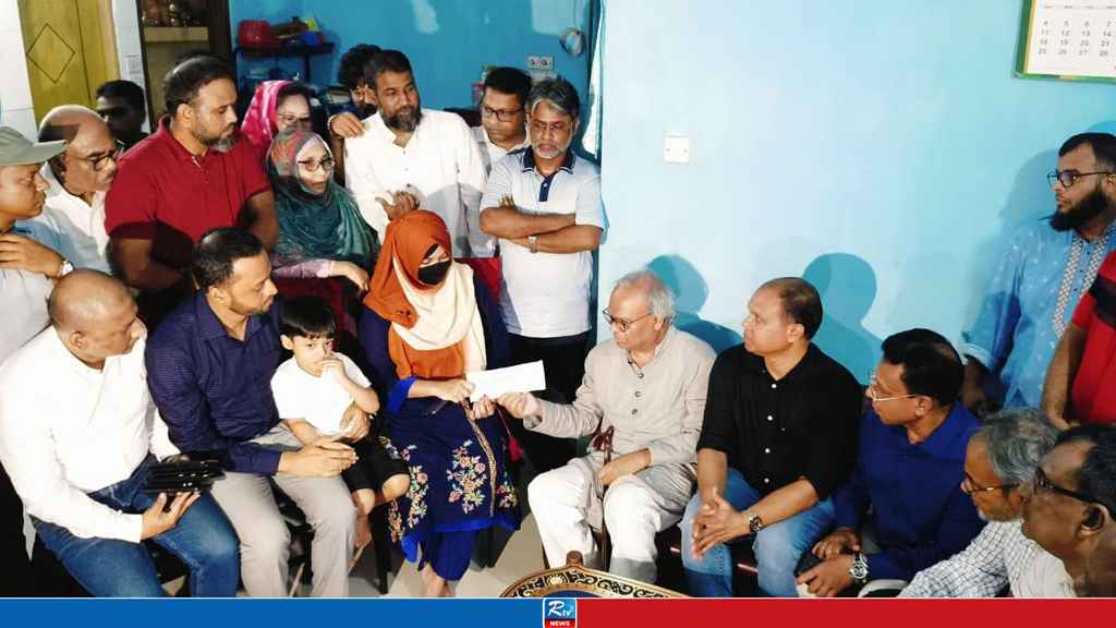 শহীদ মুত্তাকিনের অসুস্থ স্ত্রী’র খোঁজ নিলেন তারেক রহমান 