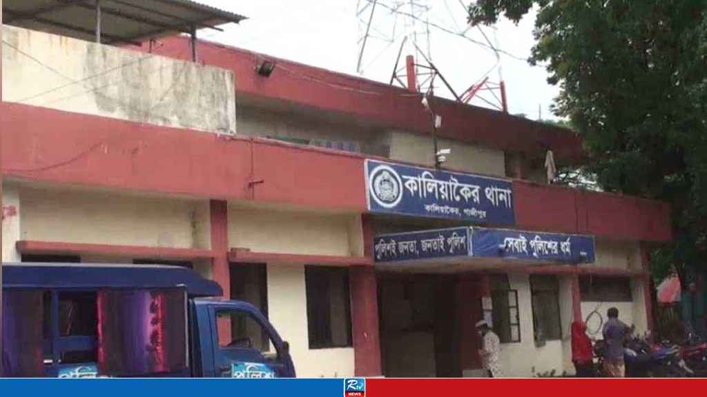 নোটারি বিয়ে ভুয়া বলে হুমকি দিয়ে টাকা নেওয়ার অভিযোগ 