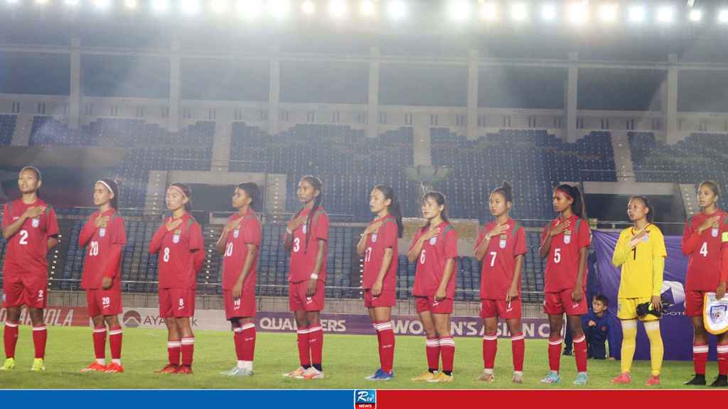 দেশে ফিরলেন নারী ফুটবলাররা, মধ্যরাতেই হাতিরঝিলে সংবর্ধনা