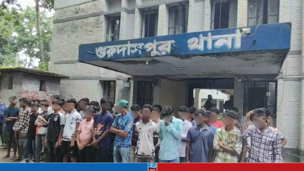 ডিজে পার্টিতে যাওয়ার পথে ৫৭ কিশোর আটক, অতঃপর...