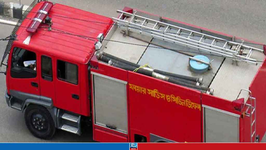 Fire Breaks Out at Gulistan Market; 11 Units Working to Control Blaze