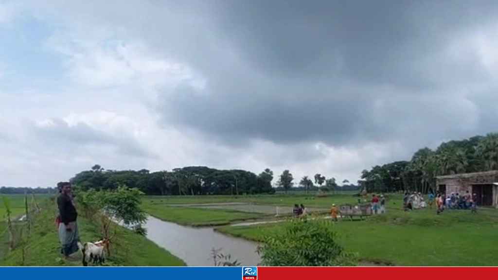 সাতক্ষীরায় মৎস্য ঘের দখল নিয়ে সংঘর্ষ, গুলিবিদ্ধ ৪