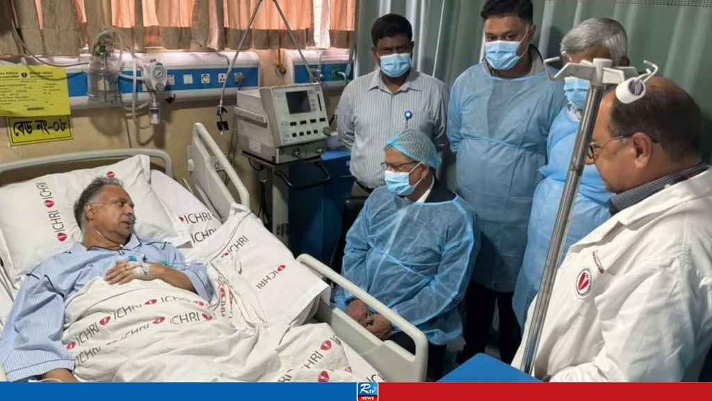 বিদ্যুৎমন্ত্রীকে দেখতে হাসপাতালে রাষ্ট্রপতি